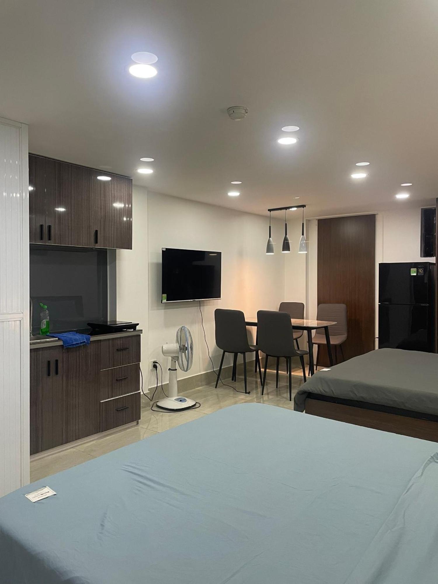 Qhome Căn hộ *